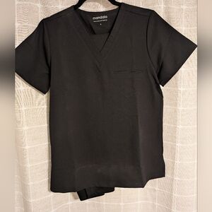 NWT Mandala scrub top (small)